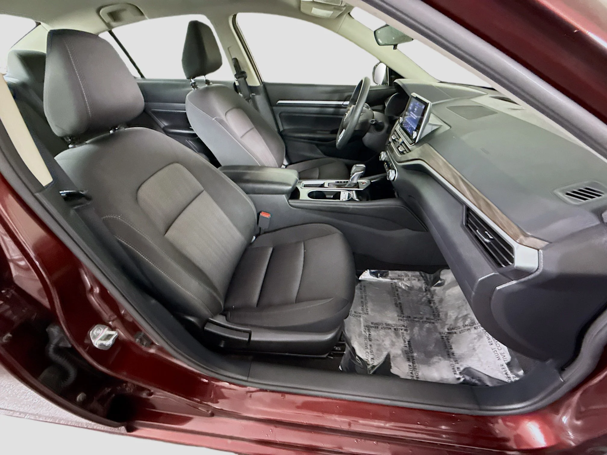 Used 2023 Garnet Pearl Metallic Nissan 2.5 SV image 25