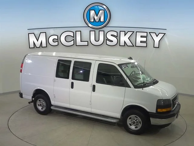 2024 GMC Savana Cargo Work Van - Photo 24