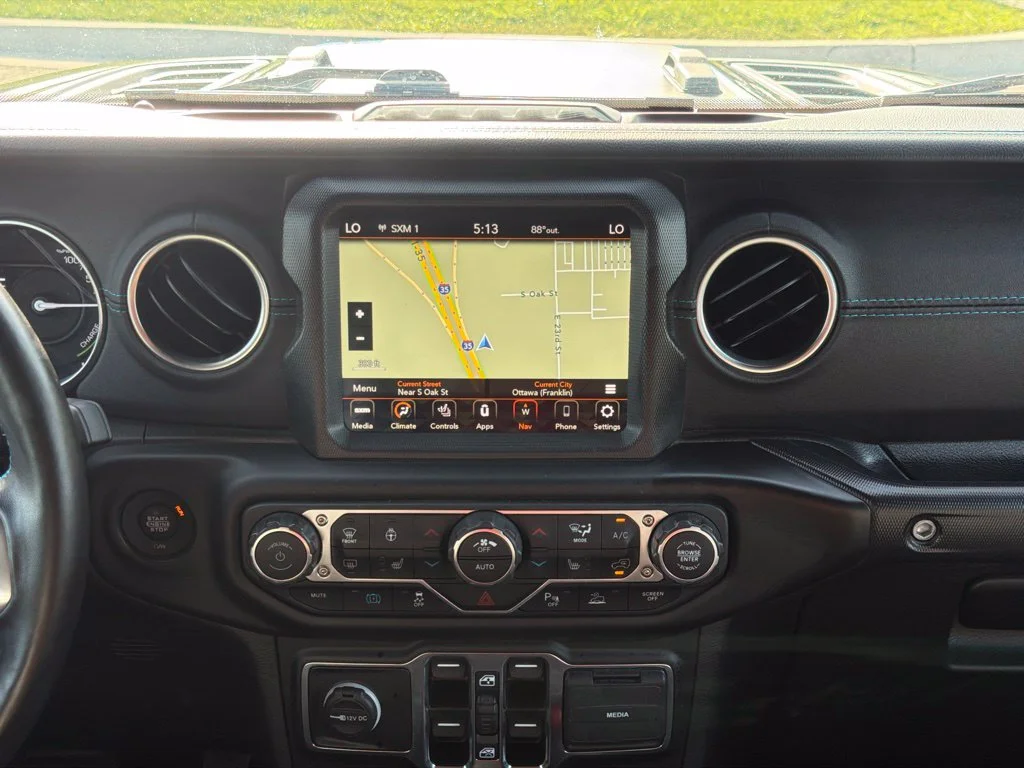 Used 2022 Gray Jeep Unlimited Rubicon 4xe image 16