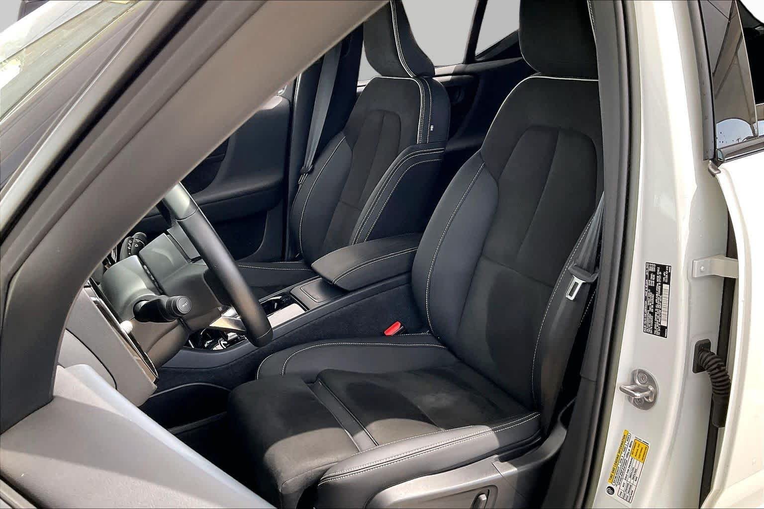 Pre-Owned 2023 Volvo XC40 Recharge Pure Electric Ultimate