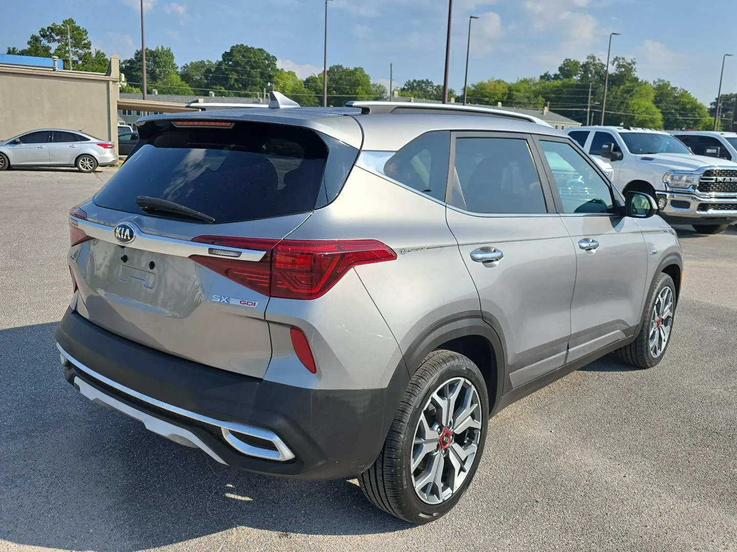 Used 2021 Steel Gray Kia SX Turbo image 3
