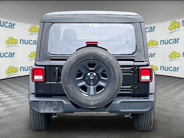 Used 2023 Black Jeep Sport image 4
