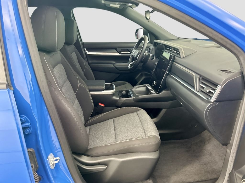 Used 2025 Rapids Metallic GMC Elevation image 18