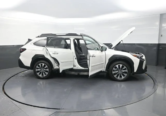 Used 2025 White Subaru Touring XT image 46