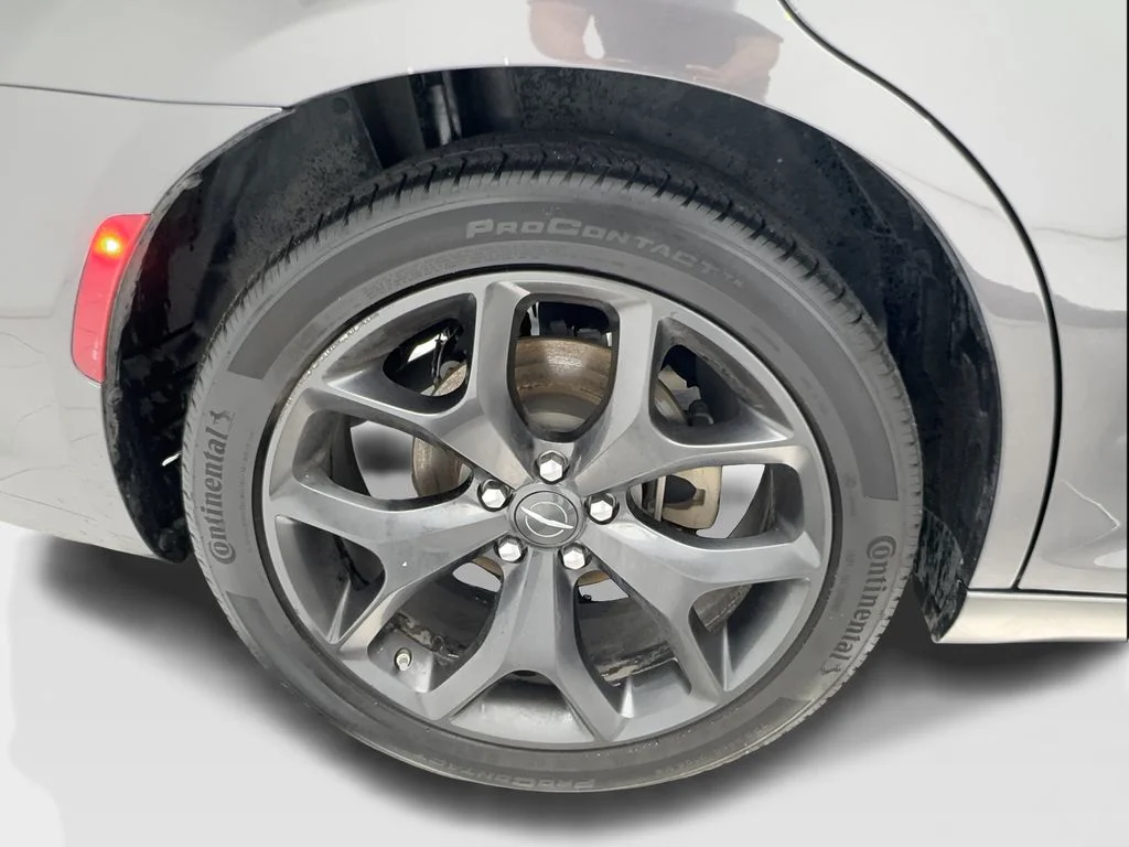 Used 2023 Gray Chrysler Touring image 14