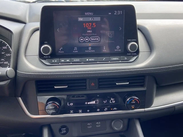 2025 Nissan Rogue SV - Photo 19
