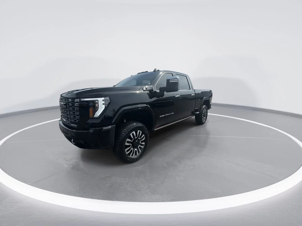 Used 2025 Black GMC Denali Ultimate image 4