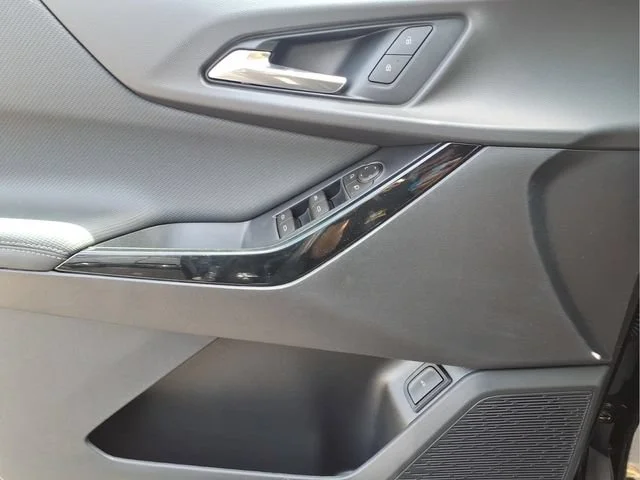 New 2026 Mosaic Black Metallic Chevrolet LT image 13