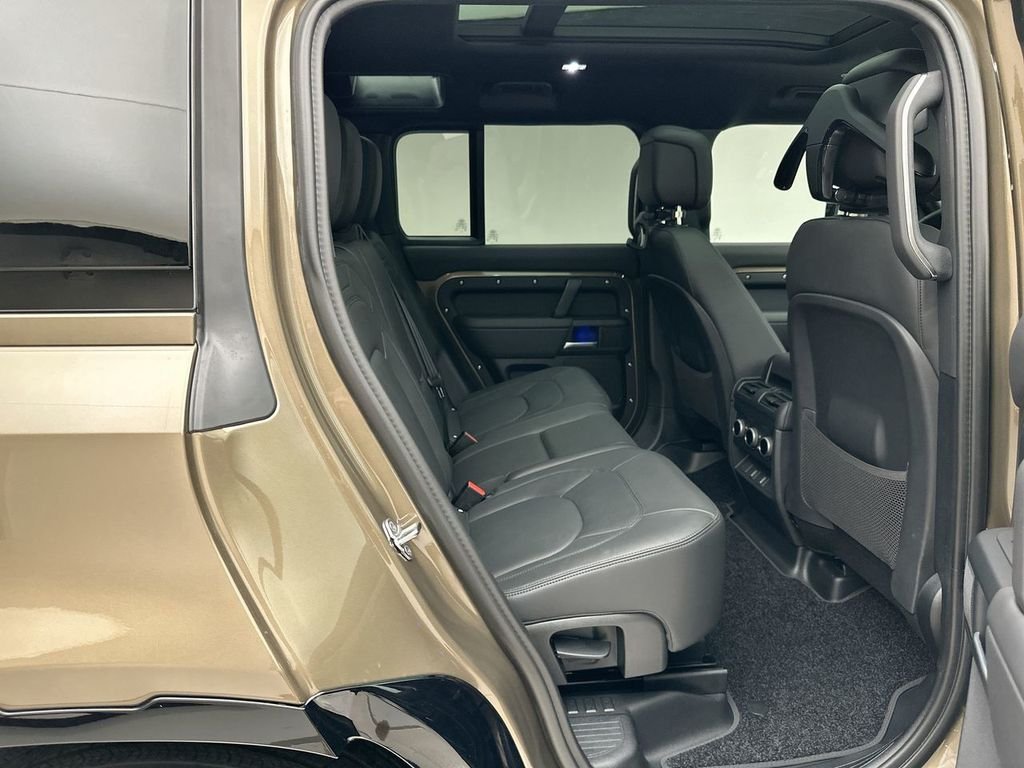 New 2026 Gondwana Stone Land Rover X-Dynamic SE image 15
