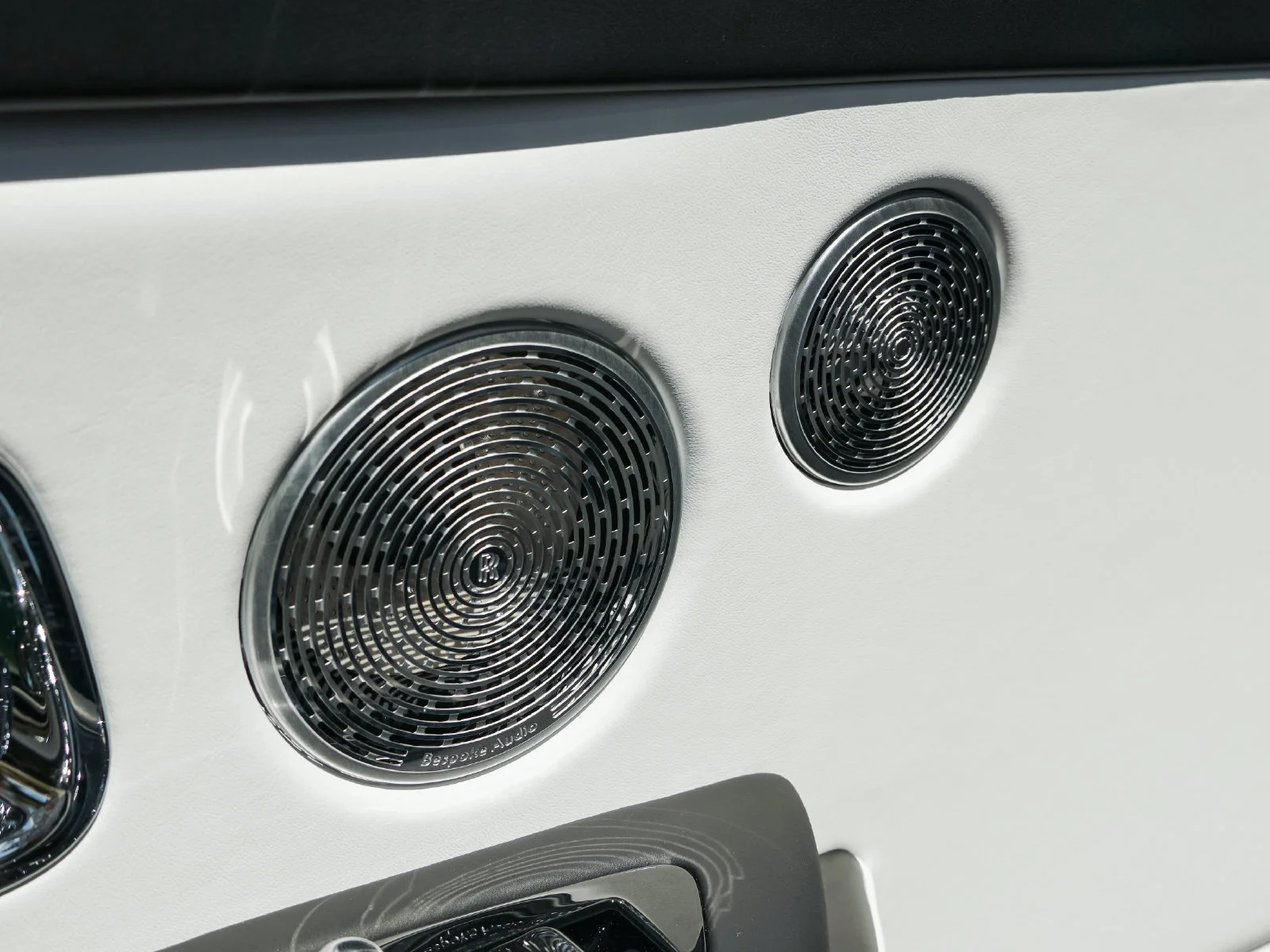 Certified Used 2024 Black Diamond Rolls-Royce  image 32
