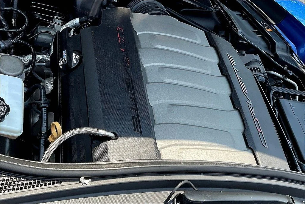Used 2019 Blue Chevrolet Stingray image 29