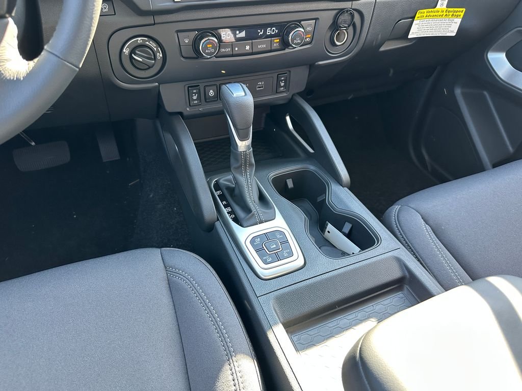 New 2026 Super Black Nissan Crew Cab SV image 19