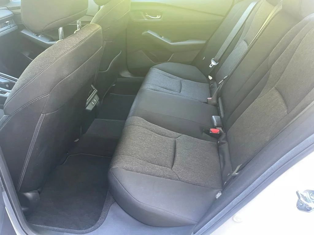 2025 Honda Accord SE - Photo 32