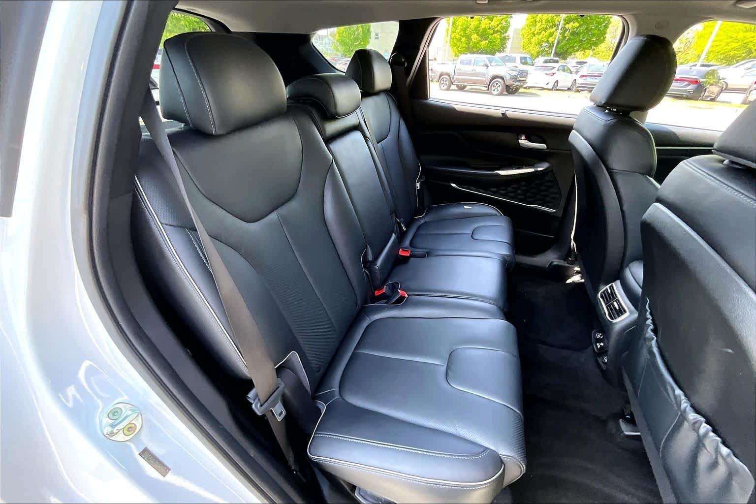 Used 2022 Quartz White Hyundai Limited image 21