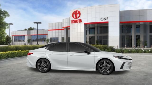 New 2026 Wind Chill Pearl with Midnight Black Metallic roof <sup>1</sup> Toyota  XSE image 16