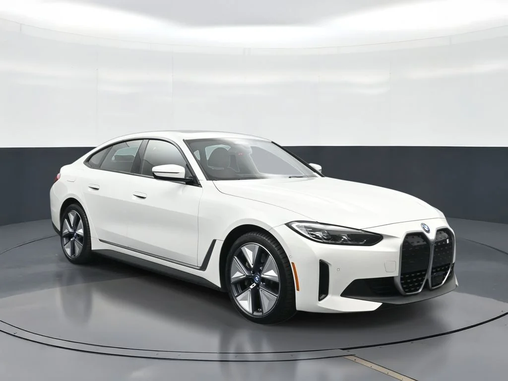 2023 BMW i4 35 - Photo 12