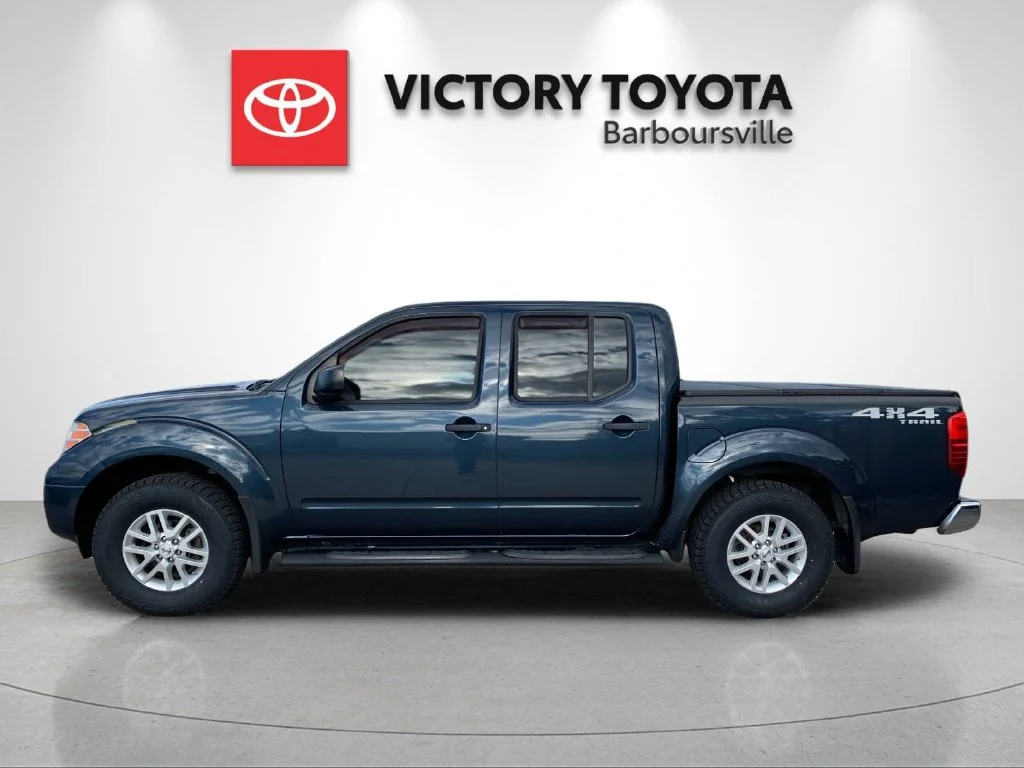 Used 2019 Blue Nissan SV image 2