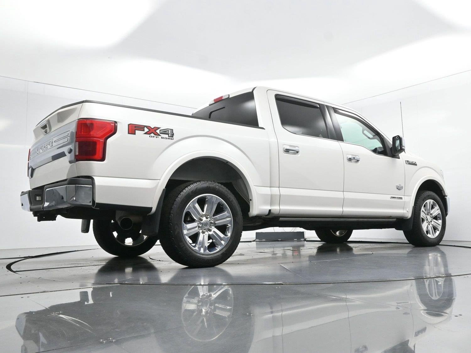 Used 2018 White Platinum Metallic Tricoat Ford XL image 60