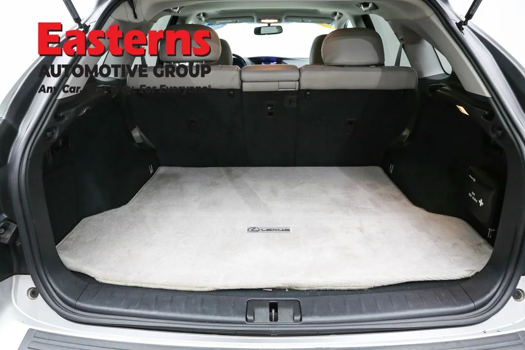 Used 2015 Silver Lexus 350 image 9