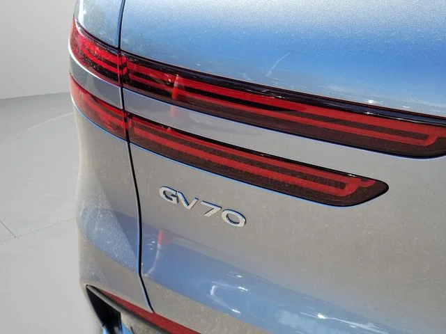 Used 2026 Silver Genesis 2.5T Advanced image 35