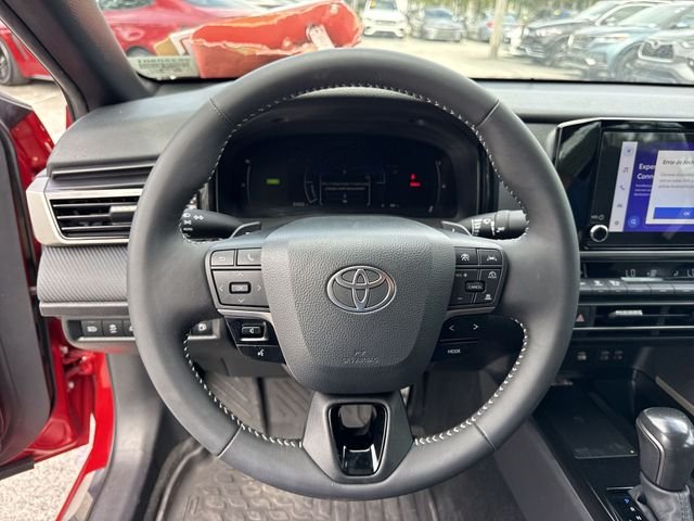 2025 Toyota Camry SE - Photo 14