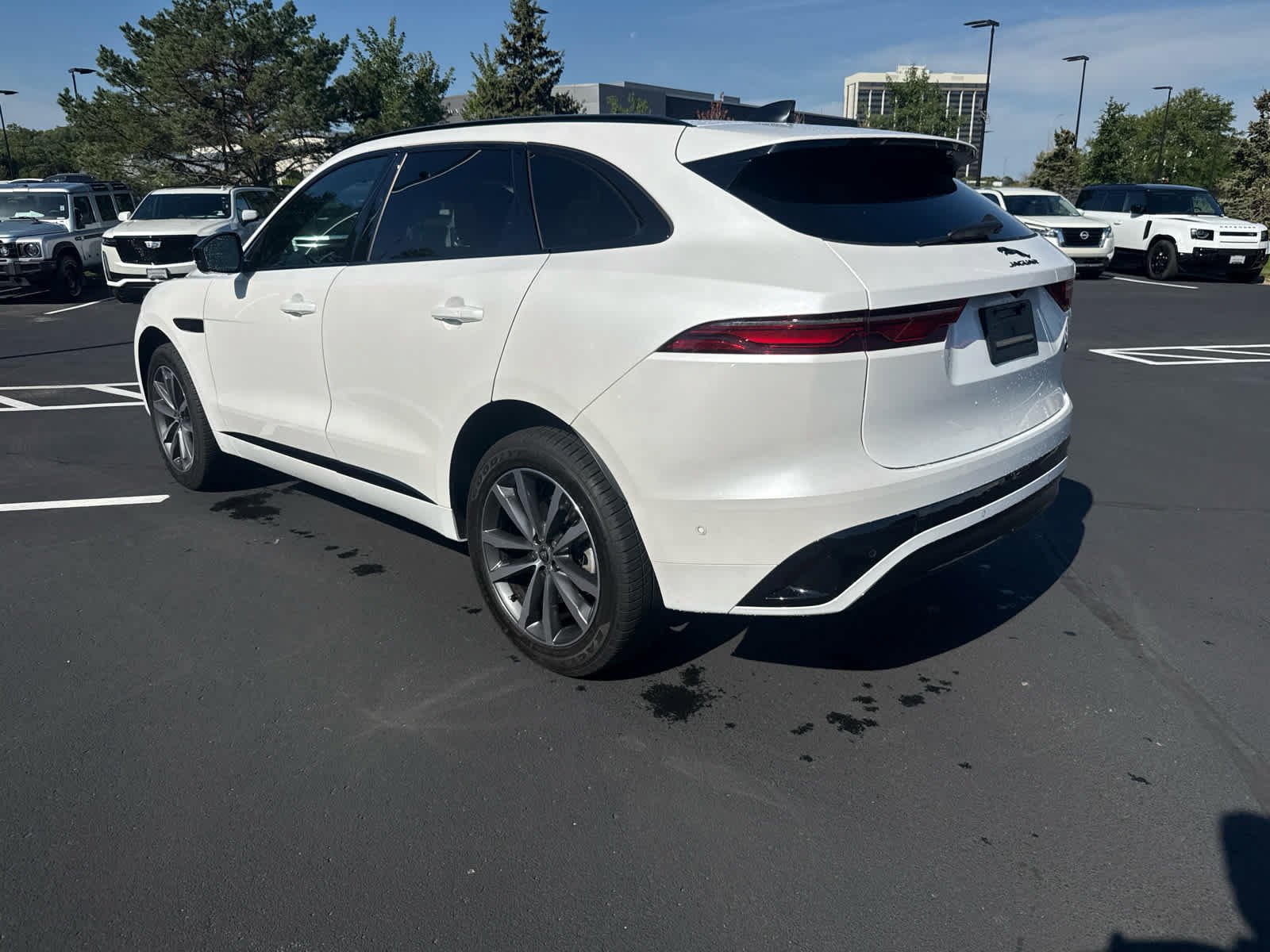 Used 2026 Ostuni Pearl White Premium Metallic Jaguar R-Dynamic S image 3