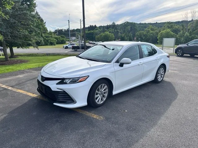 Used 2024 White Toyota LE image 7