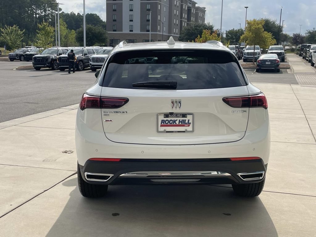 Used 2024 Summit White Buick Preferred image 3
