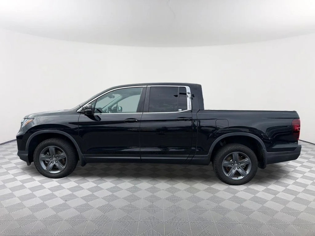 Used 2023 Black Honda RTL image 8