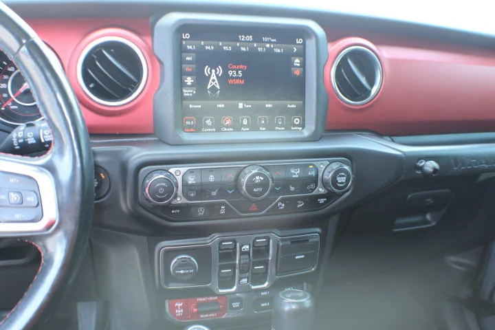 Used 2020 Gray Jeep Rubicon 4x4 image 9
