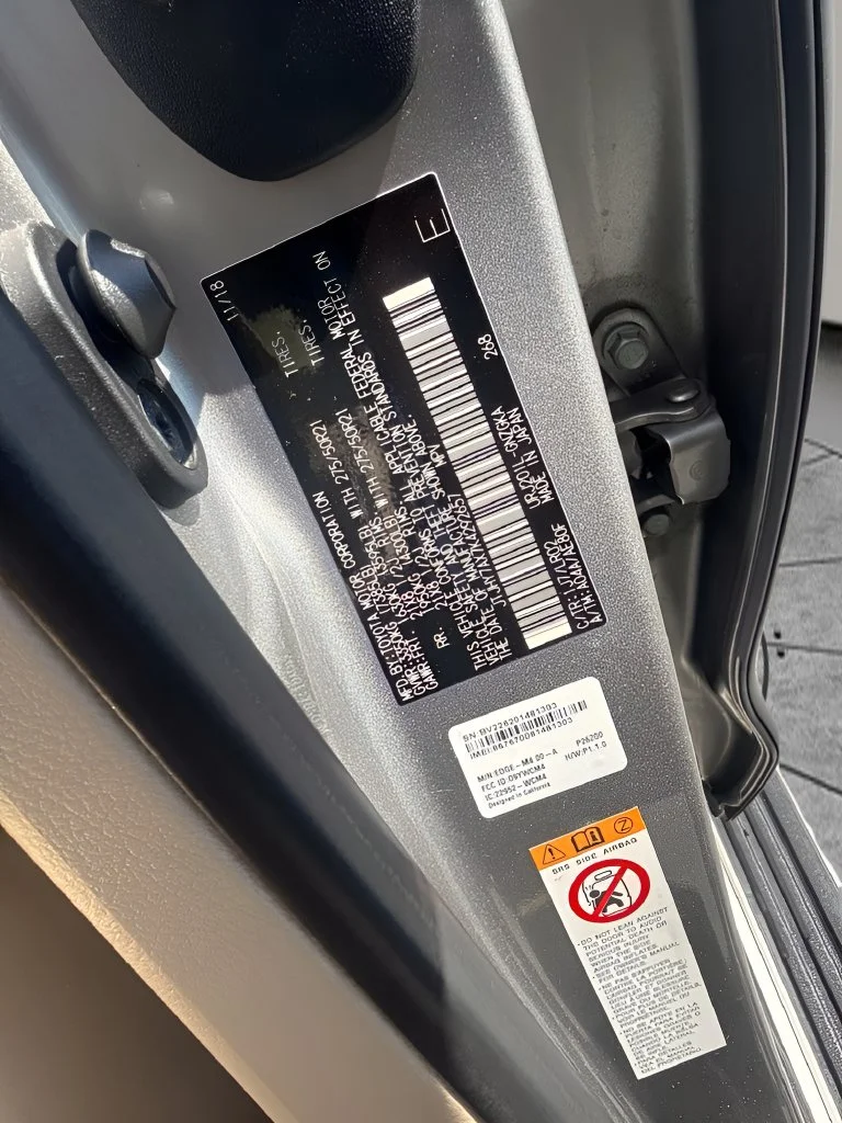 Used 2019 Silver Lexus 570 image 33
