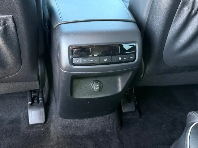 Used 2025 Graphite Hyundai XRT image 28