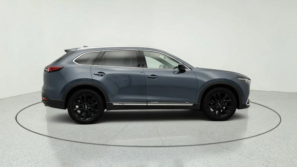 Used 2023 Polymetal Gray Metallic Mazda Carbon Edition AWD image 4