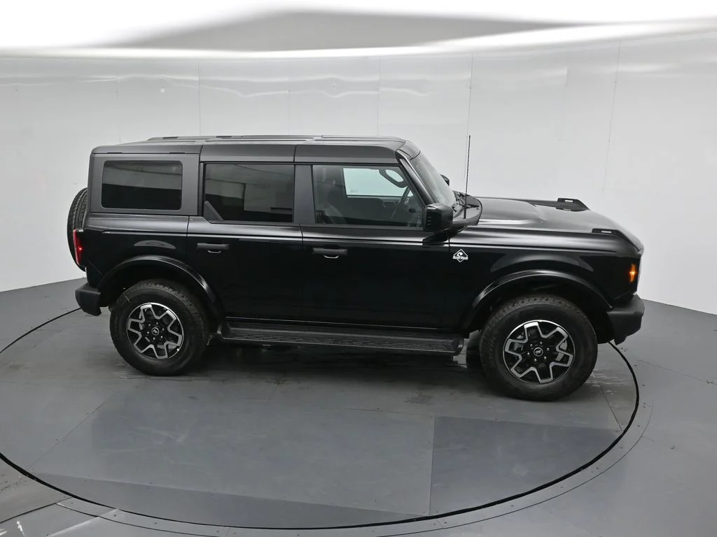 New 2026 Shadow Black Ford Outer Banks image 55