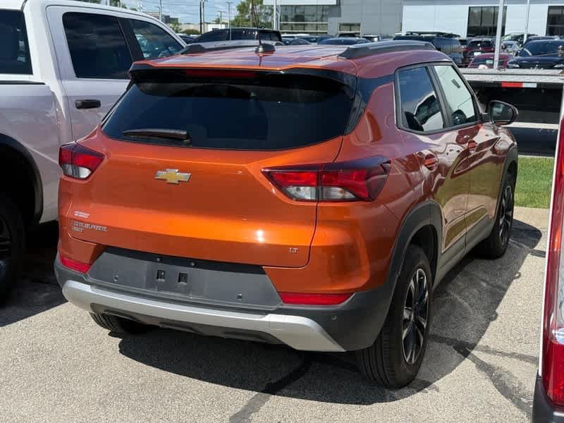Used 2022 Vivid Orange Metallic Chevrolet LT image 4