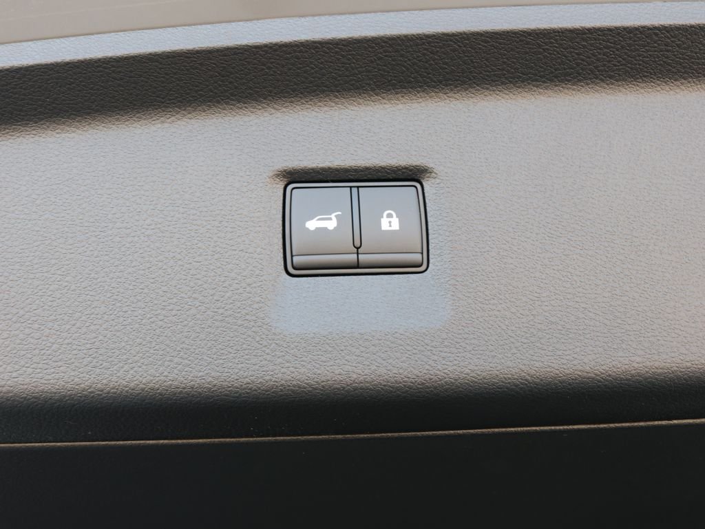 New 2027 HARBOR GRAY INFINITI Luxe AWD image 36