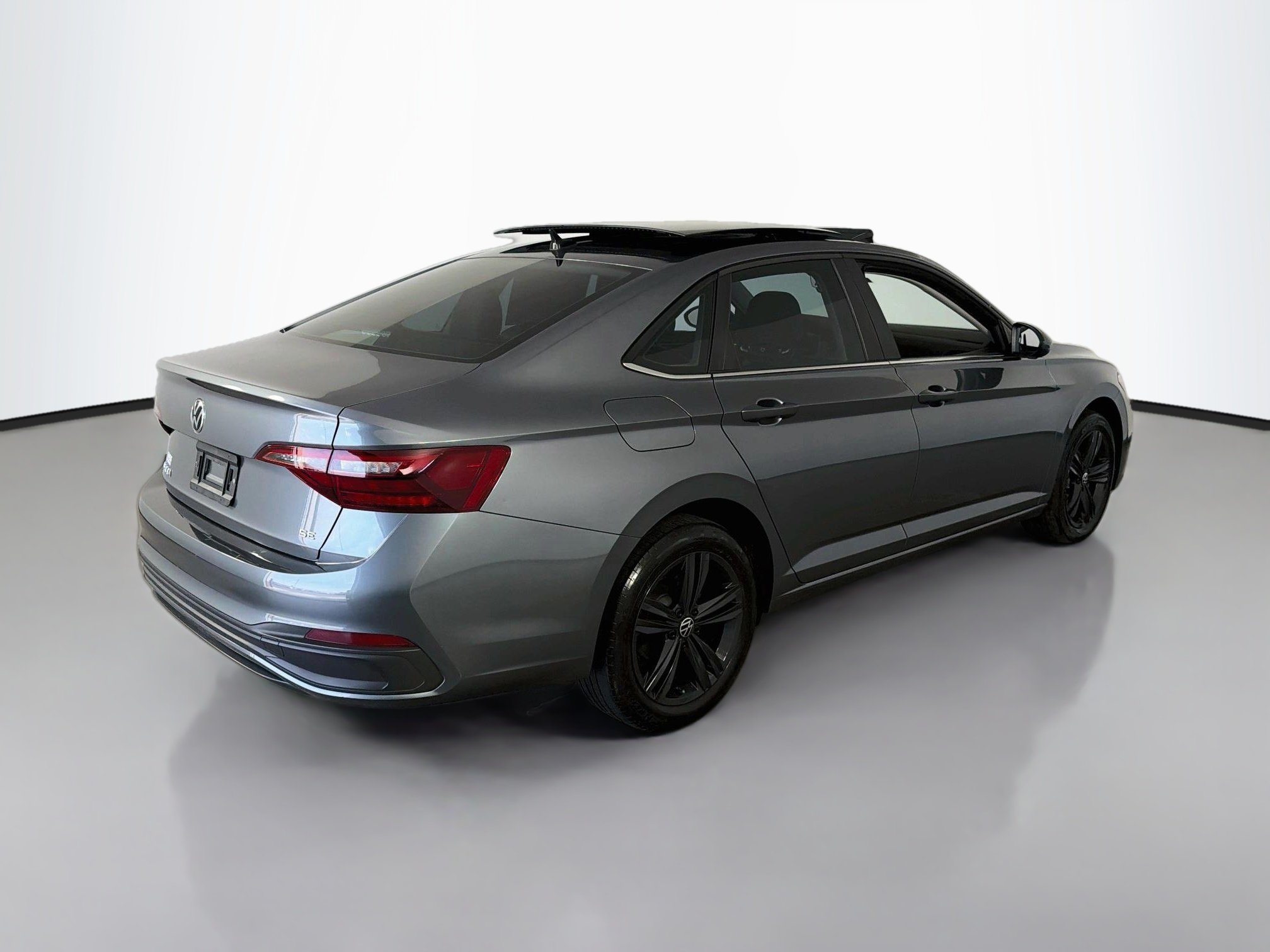 Used 2023 Platinum Gray Metallic Volkswagen SE image 7