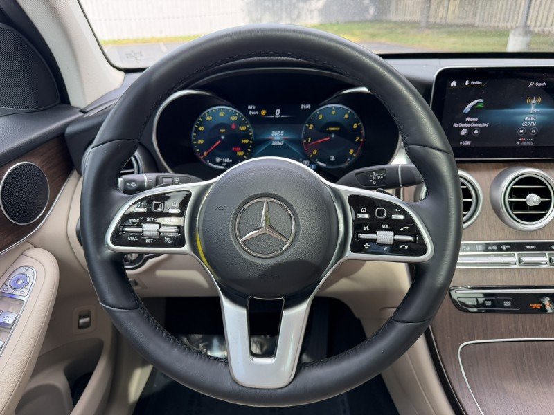 Certified Used 2022  Mercedes-Benz GLC 300 image 33