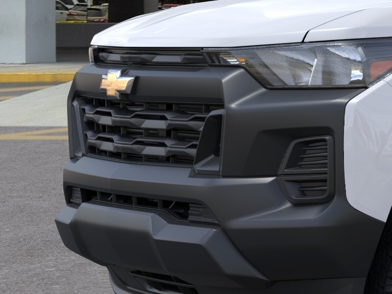 New 2026 Summit White Chevrolet WT image 13