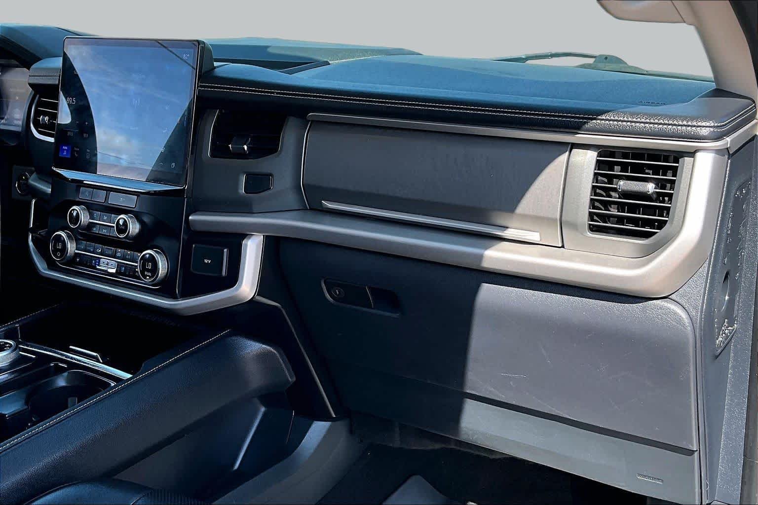 Used 2023 Iconic Silver Metallic Ford XLT image 17