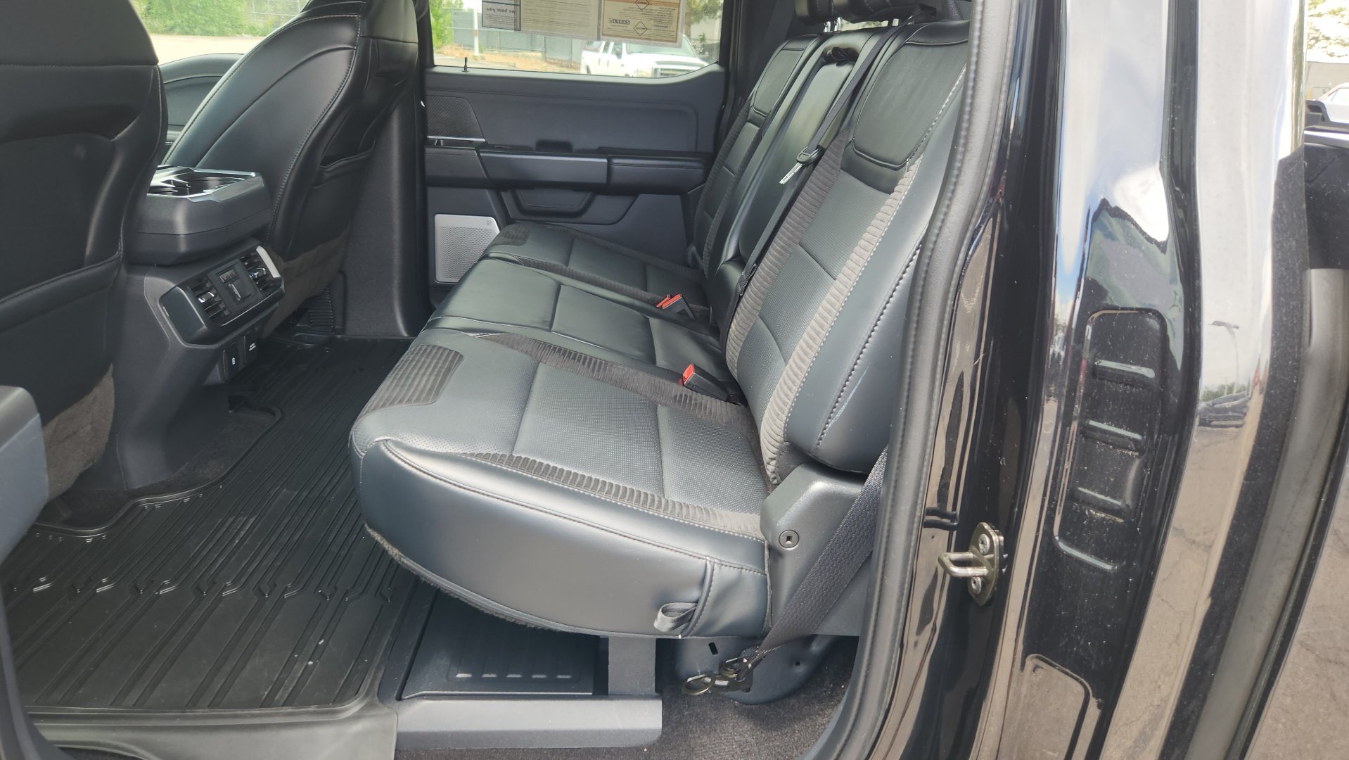 Used 2022 Black Metallic Ford Raptor image 26