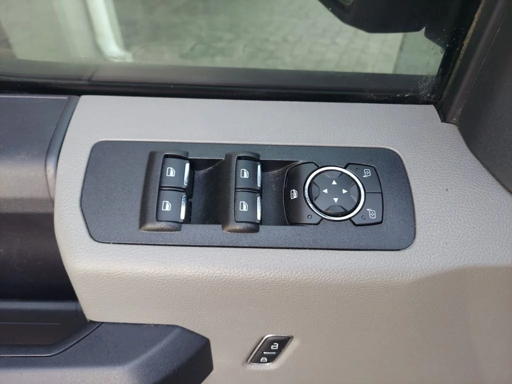 Used 2020 Gray Ford XL image 18