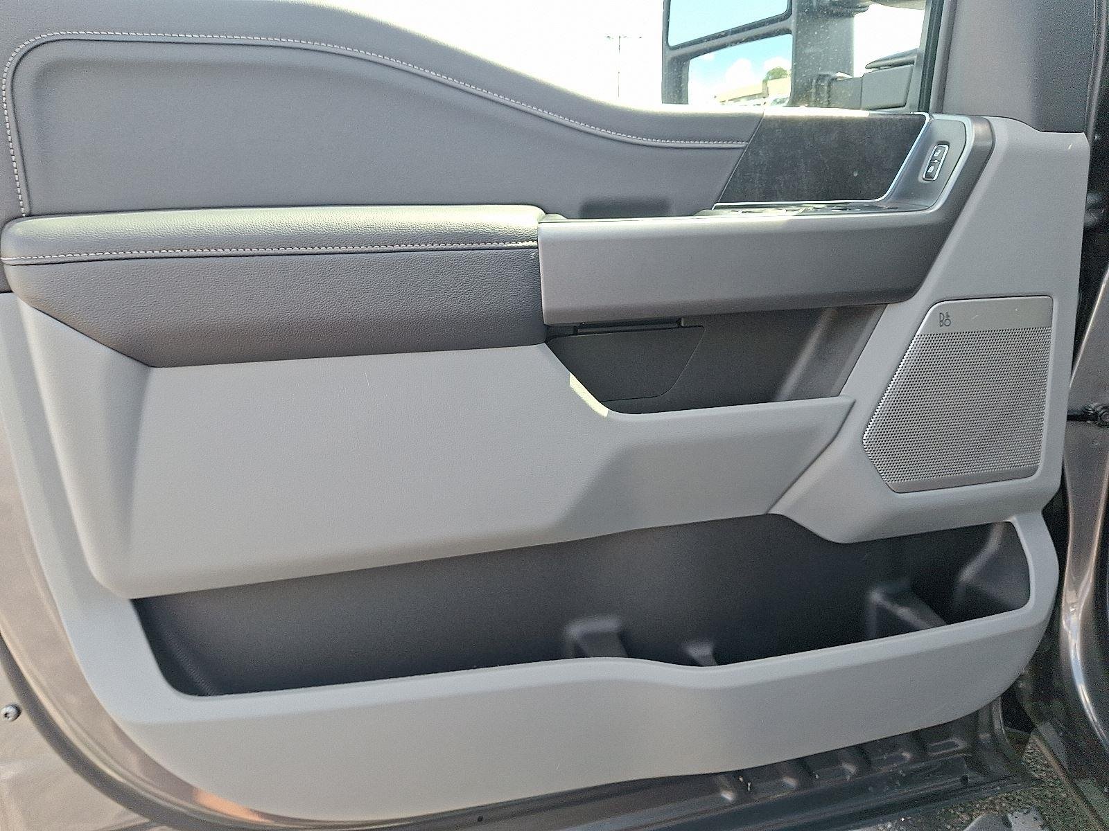 2026 Ford F-250 Super Duty XLT - Photo 9