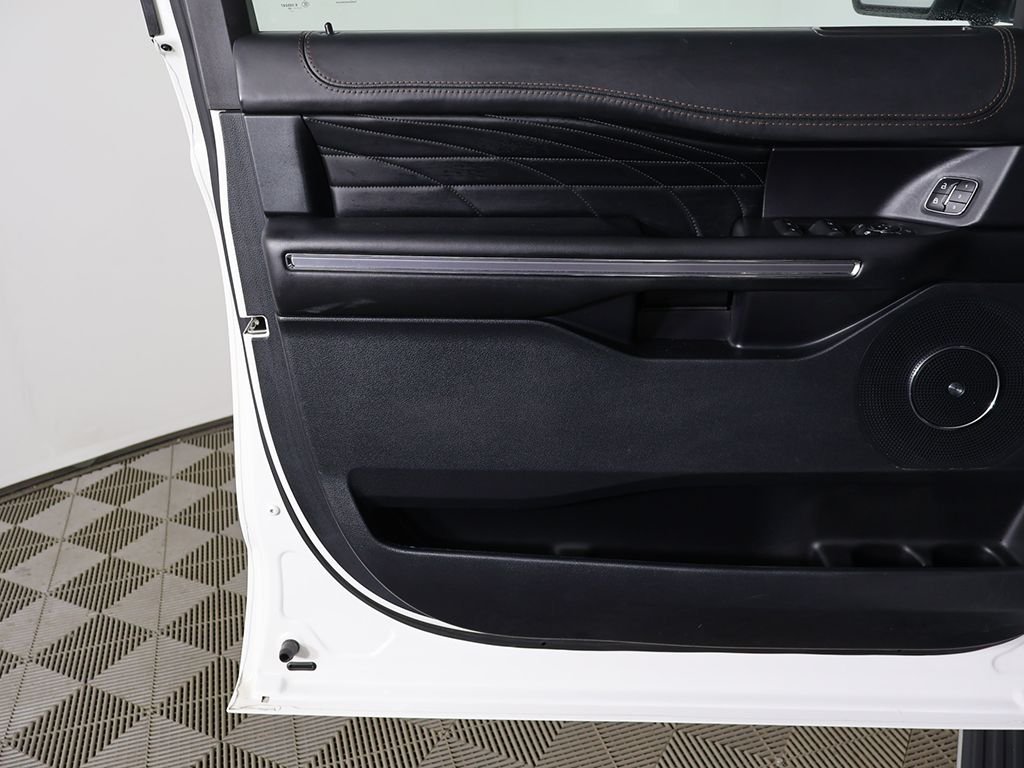 Used 2020 White Ford Platinum image 24