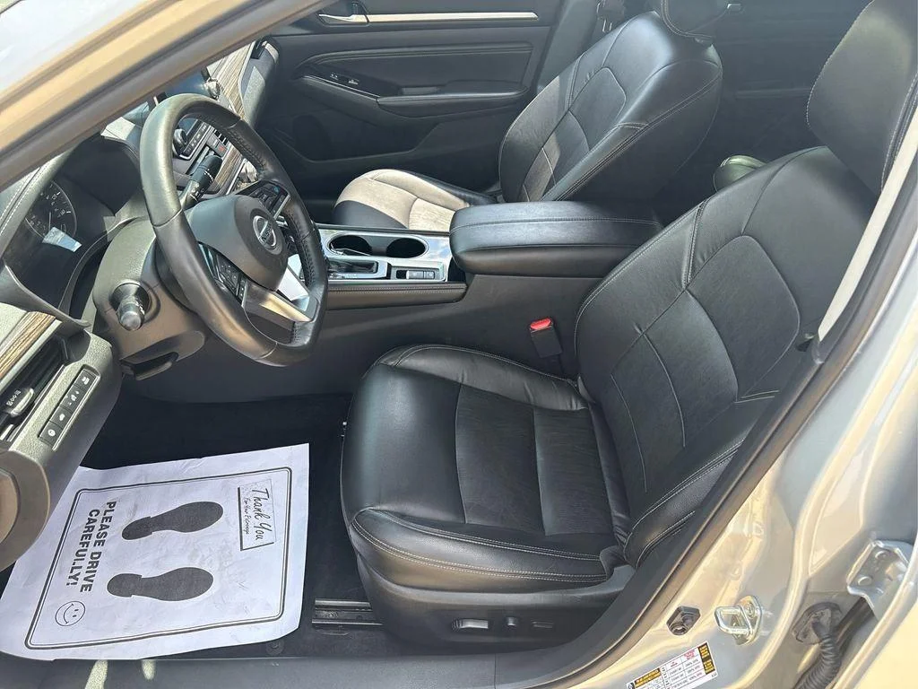 Used 2022 Brilliant Silver Metallic Nissan 2.5 SL image 9