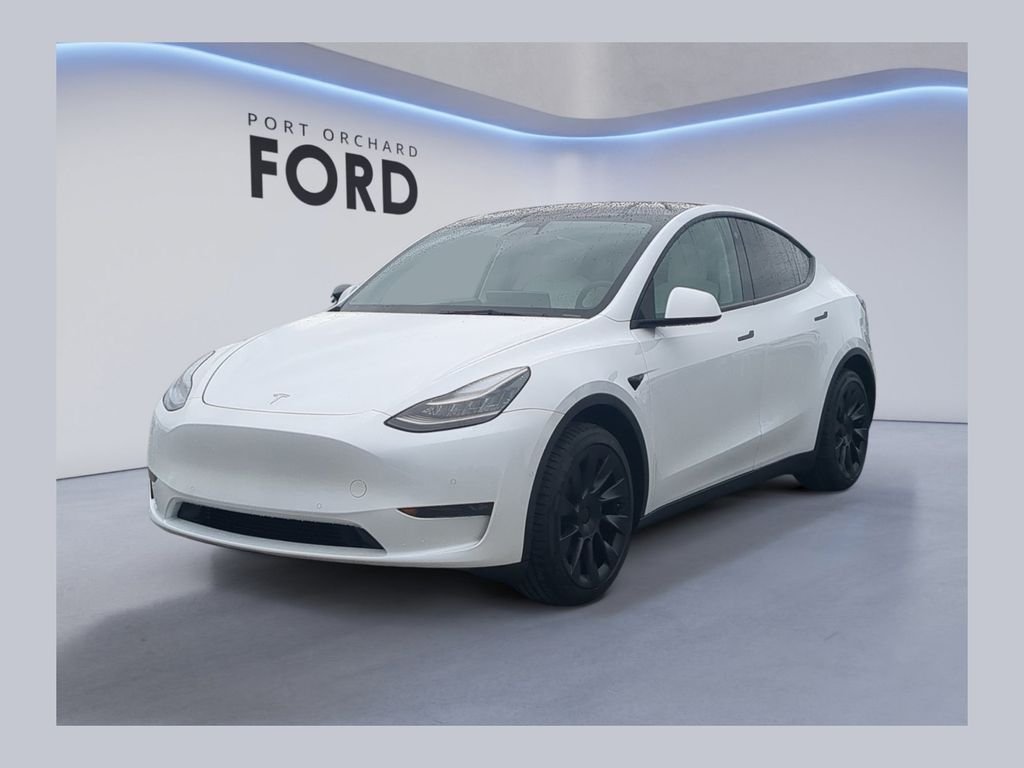 Used 2021 White Tesla Long Range image 1