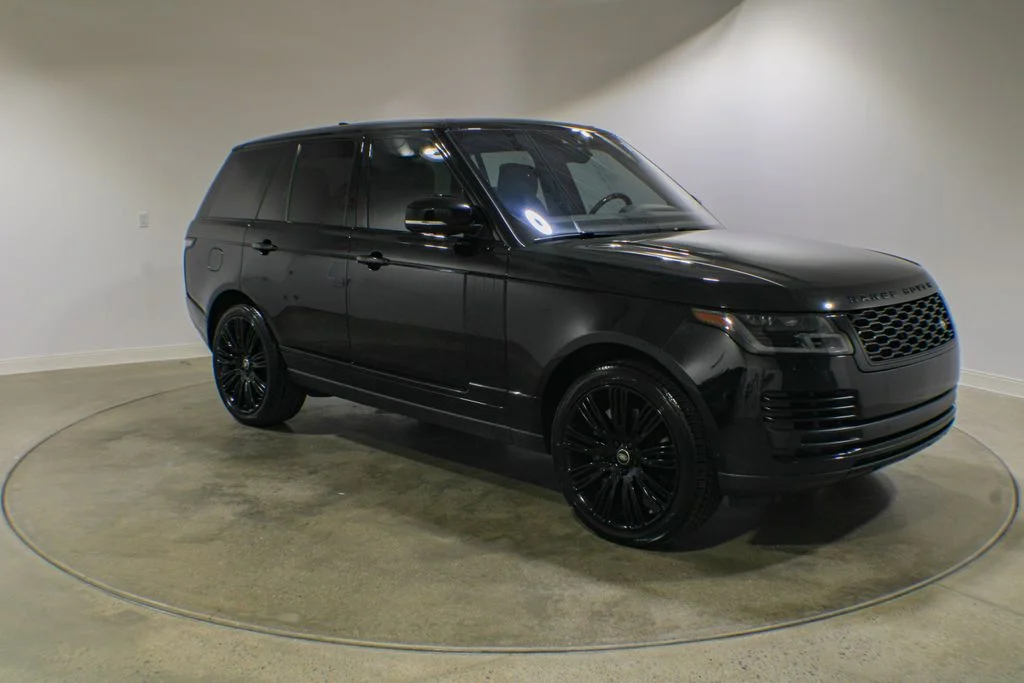 Used 2018 Santorini Black Metallic Land Rover 3.0L V6 Supercharged HSE image 7