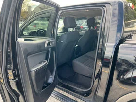 Used 2020 Black Ford XLT image 10