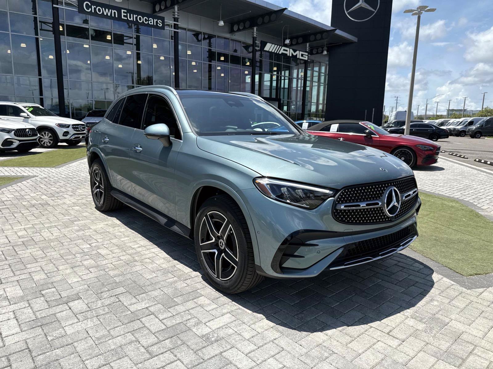 New 2026 Silver Metallic Mercedes-Benz 300 SUV image 7