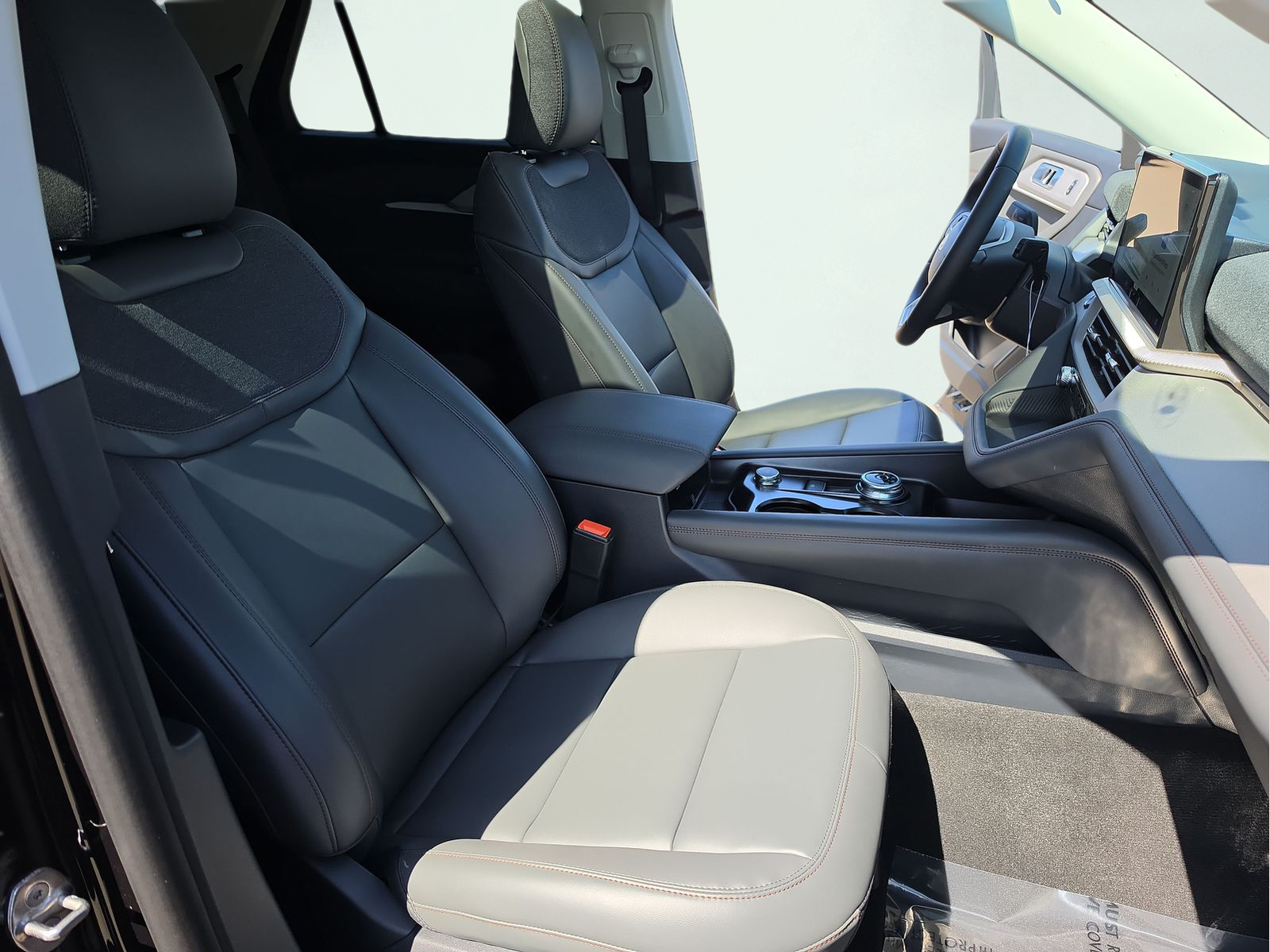 New 2026 Agate Black Metallic Ford Active image 20
